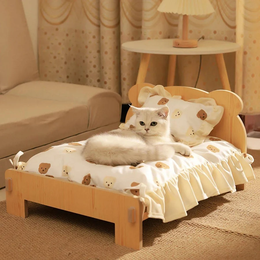 Lit en bois pour chat et chien avec motif ours en peluche, mobilier confortable pour animaux d’intérieur, design durable du sol au plafond | PetsAreLife